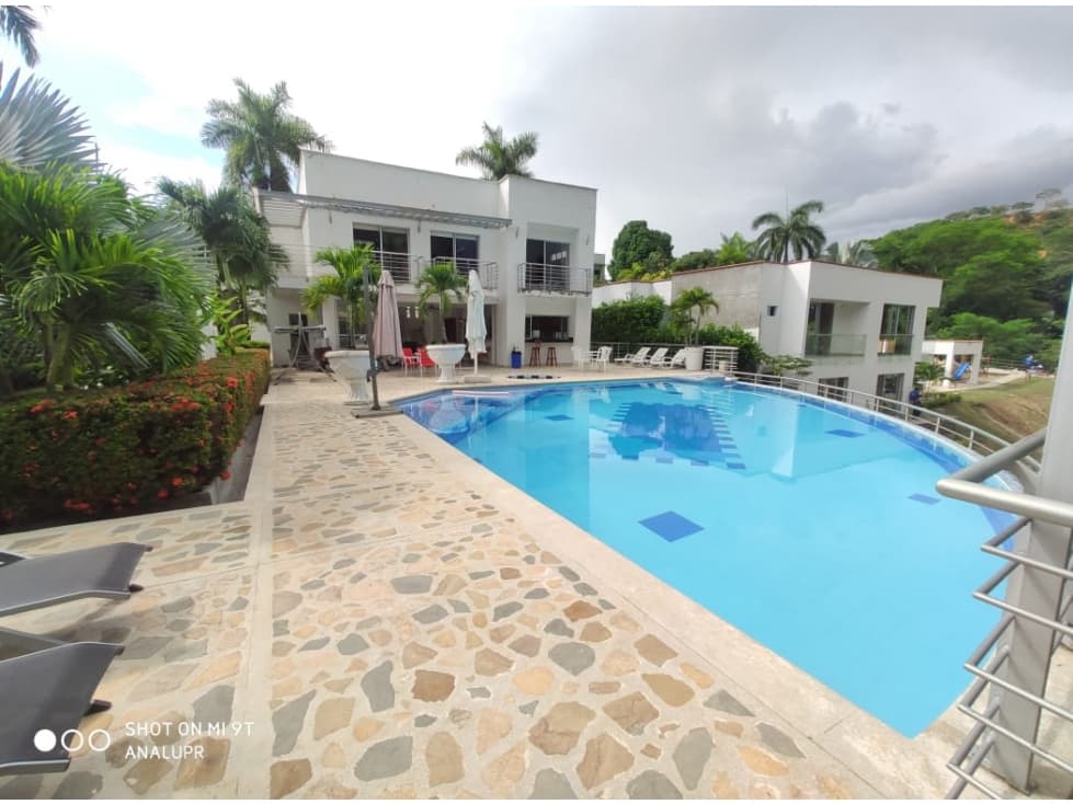VENTA CASA DE VERANO EN SAN JERÓNIMO, SECTOR EL HATO - 1