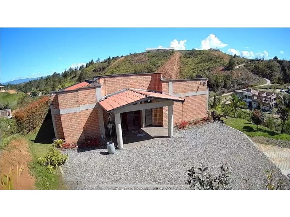 VENTA CASA CAMPESTRE EN GUARNE, SECTOR BELLAVISTA - 1