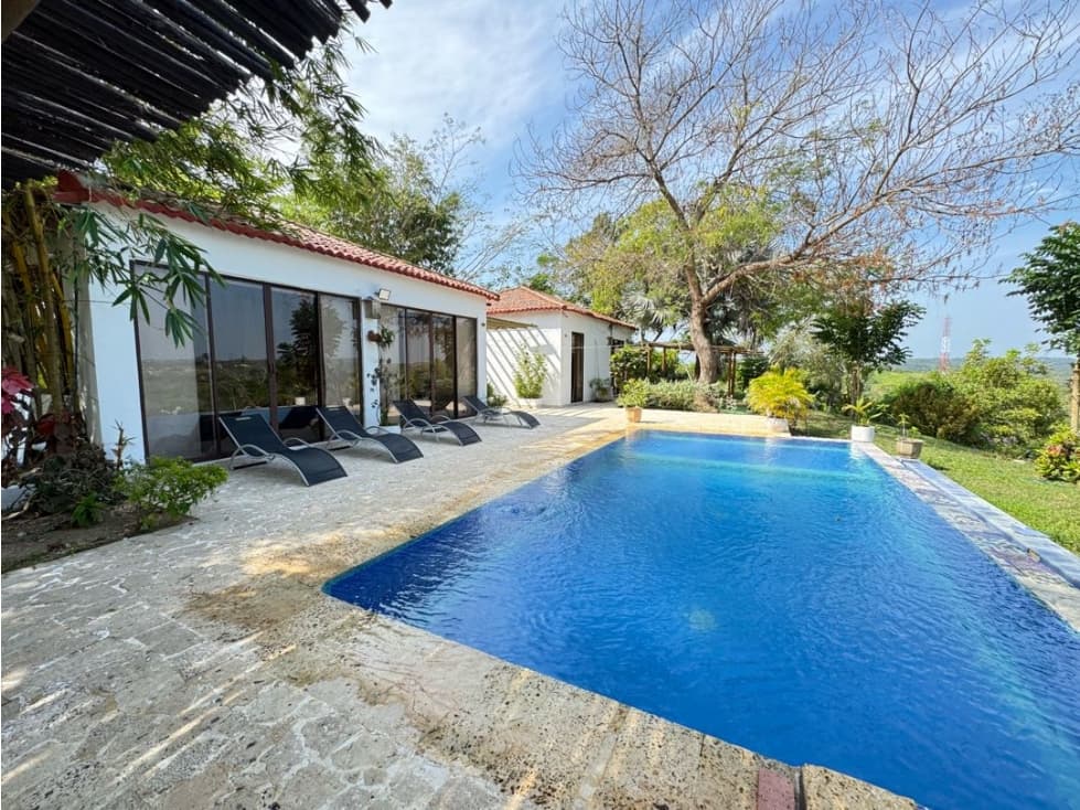 VENDO CASA CAMPESTRE EN CONDOMINIO LA HACIENDA EN ARJONA BOLIVAR - 1