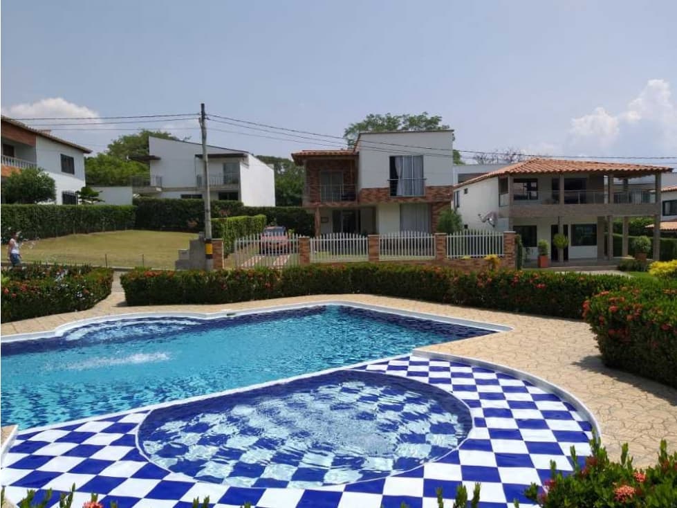 Hermosa casa en Unidad Cerrada. Sopetran. Antioquia - 1