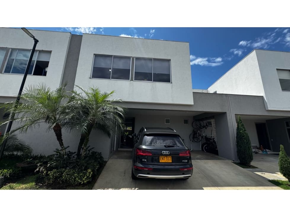 VENTA DE CASA CAMPESTRE EN ALFAGUARA JAMUNDÍ - TG W9319626 - 1