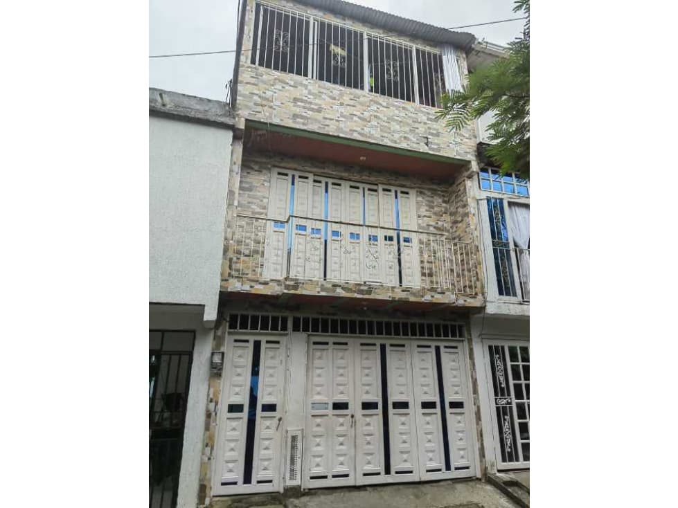 Se vende casa en poblado campestre de tres pisos (j.s) - 1