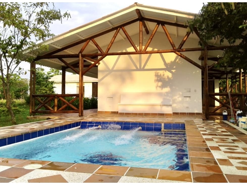 FINCA EN RESTREPO-LLANOS-SE PUEDE VENDER POR LOTES-6-CON MATRICULA - 1