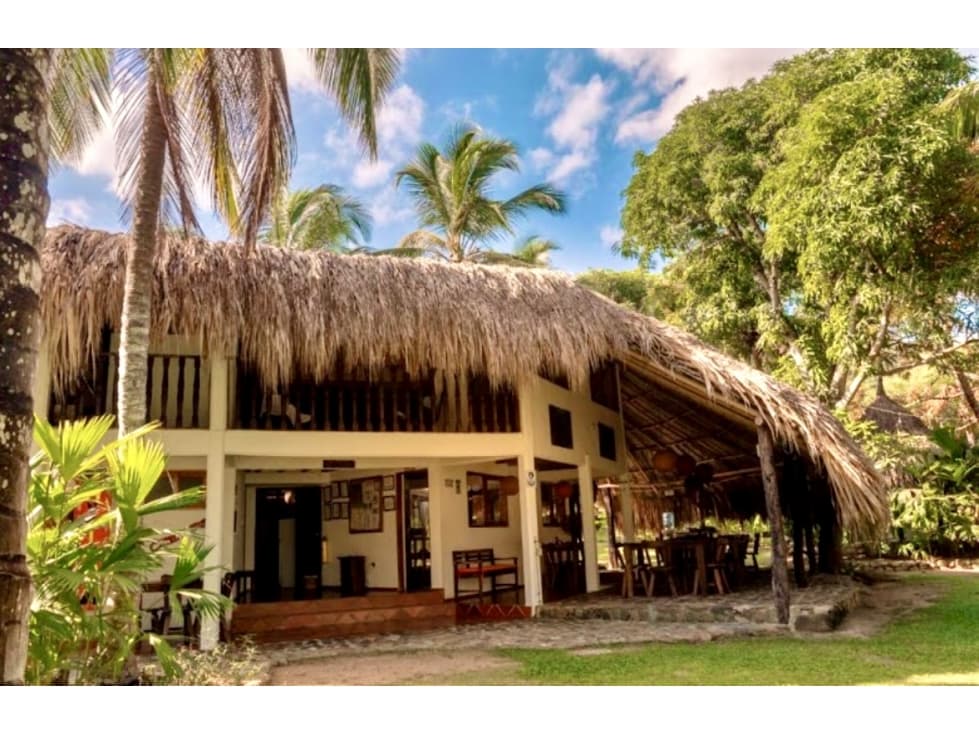 ESPECTACULAR HOTEL EN PALOMINO CON 100 MTS DE FRENTE DE PLAYA-VENTA - 1