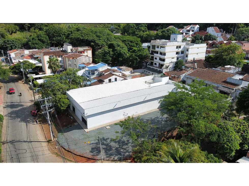 SE ALQUILA BODEGA EN BELLA SUIZA TP 9713231 - 1