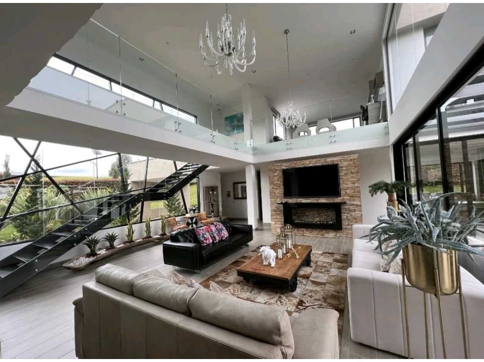 CASA CAMPESTRE EN VENTA ENVIGADO SECTOR ALTO DE LAS PALMAS (T) - 1