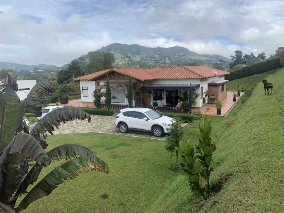 CASA CAMPESTRE EN VENTA LA CEJA (T) - 1
