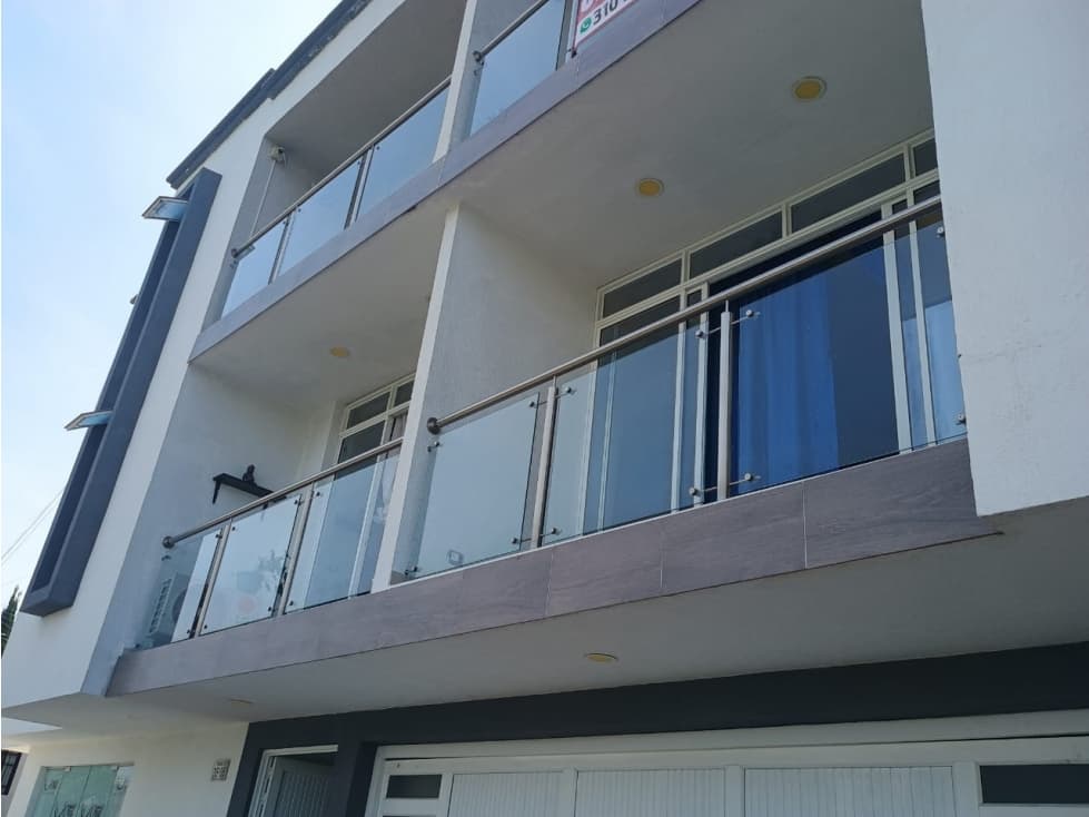 Vendo Apartamento en Tercer piso En El Barrio Villa Campestre. Tuluá - 1