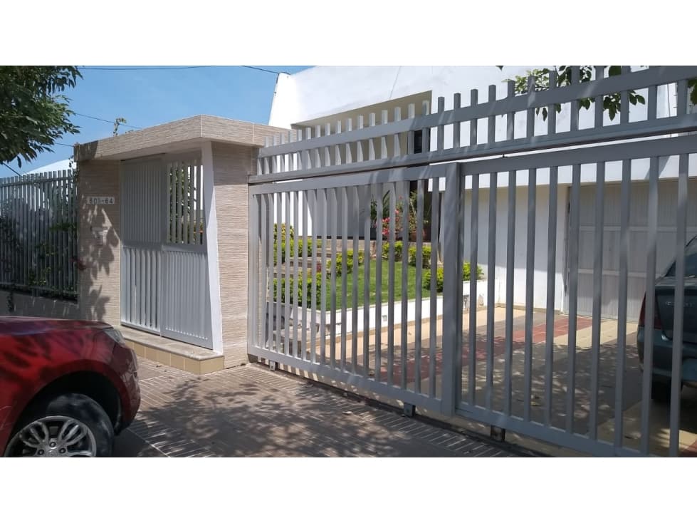 VENTA DE CASA EN CIUDAD JARDIN - BARRANQUILLA - 1