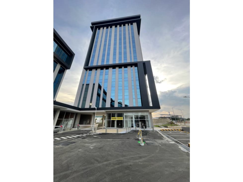 ALQUILER DE CONSULTORIO PORTAL DE GENOVEZ - PUERTO COLOMBIA - 1