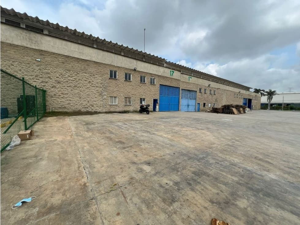 ALQUILER DE BODEGA EN MURILLO (CIRCUNVALAR) - BARRANQUILLA - 1
