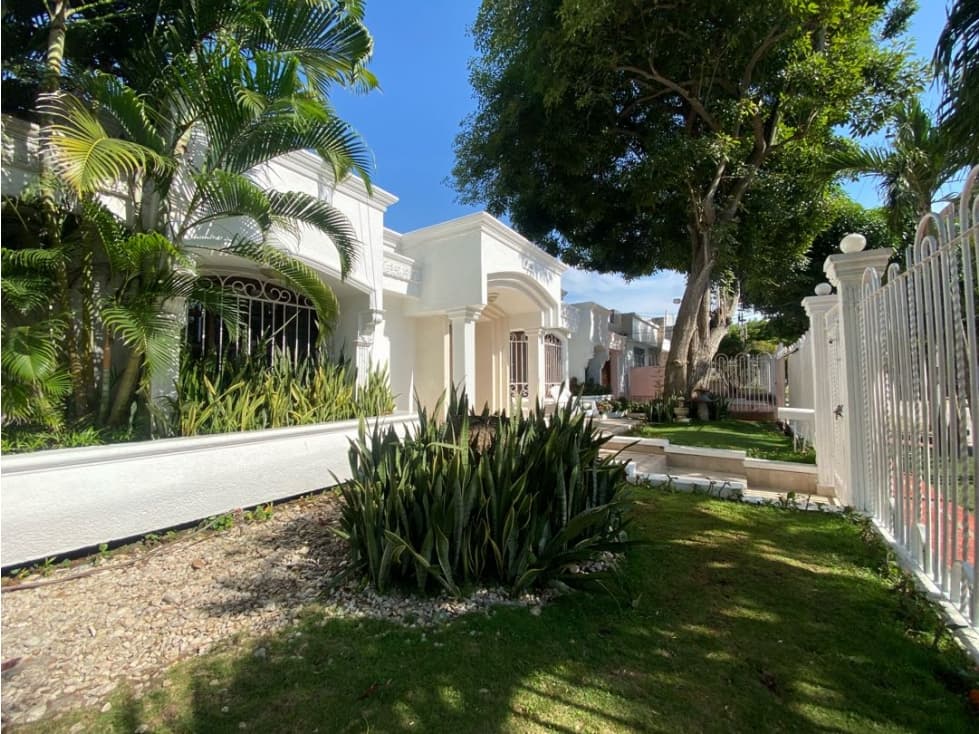 VENTA DE CASA ESQUINERA EN EL POBLADO - BARRANQUILLA - 1