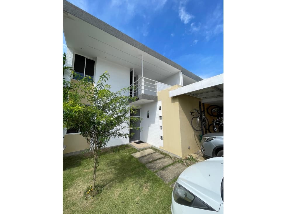 VENTA CASA EN GIRASOLES DEL CASTILLO JAMUNDI LY9323732 - 1