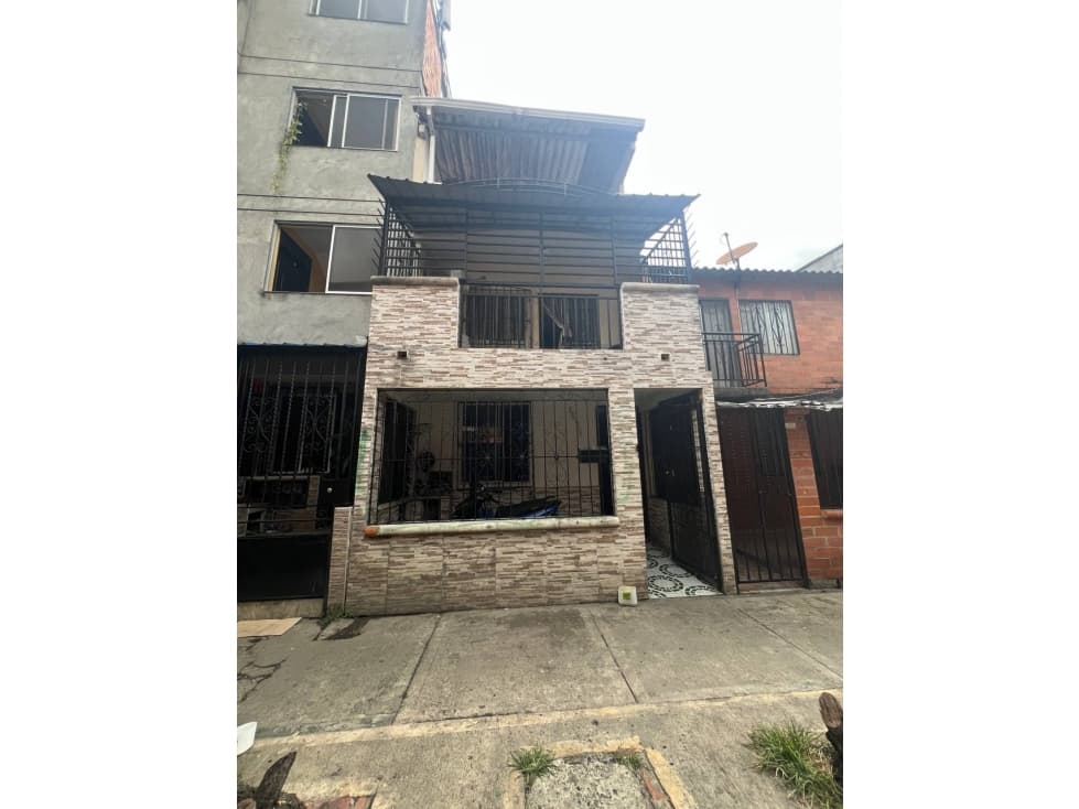 VENTA DE CASA CIUDAD CÓRDOBA RESERVADO, SUR DE CALI- YY-9675531. - 1