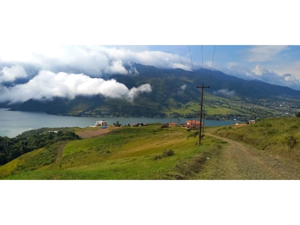 VENDO LOTE EN EL LAGO CALIMA, DARIEN AA - 1