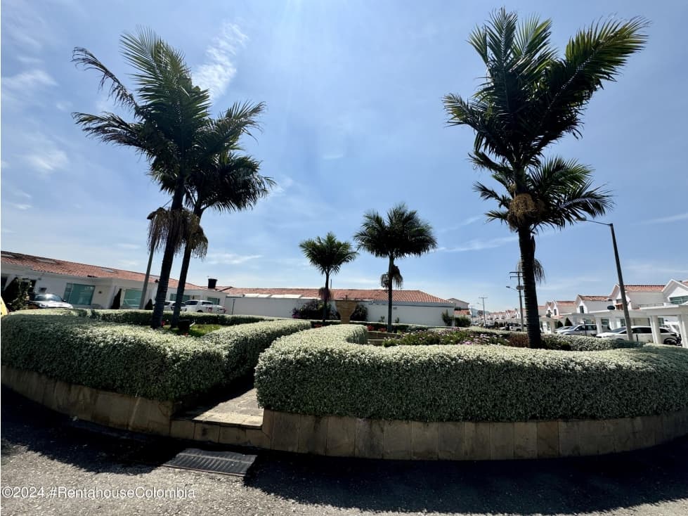 Casa en Zipaquira (Cundinamarca) RAH CO: 26-38 - 1