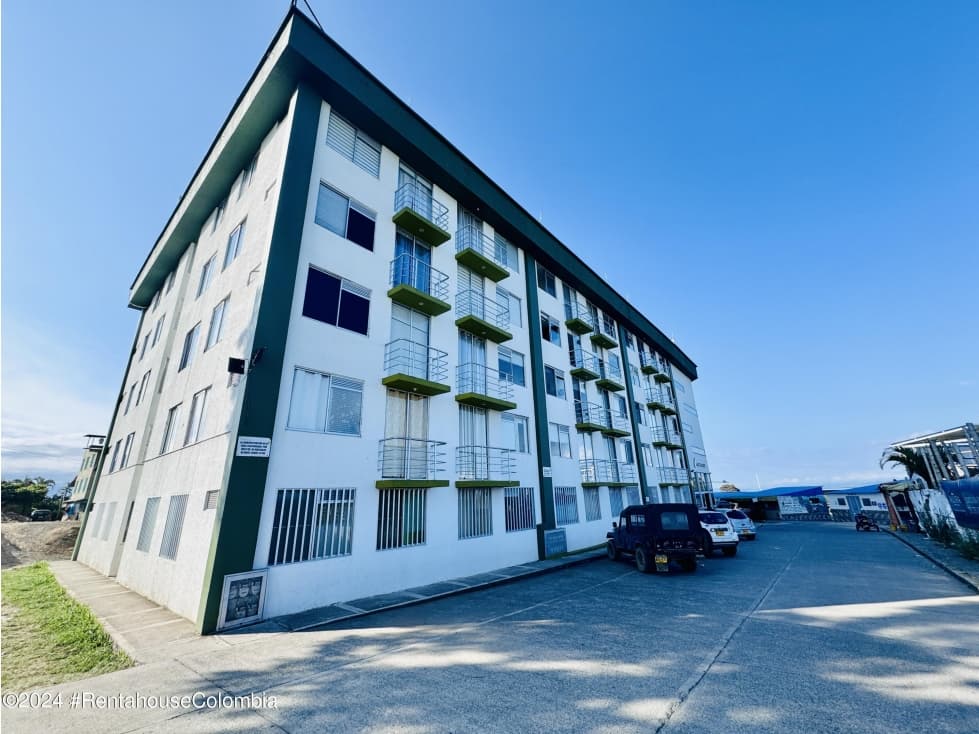 Apartamento en Montenegro (Quindio) RAH CO: 26-49 - 1