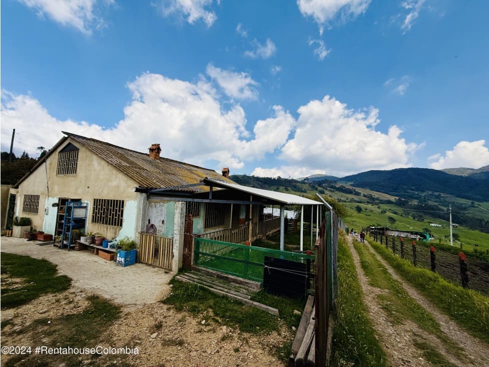 Casa en Zipaquira (Cundinamarca) RAH CO: 26-90 - 1