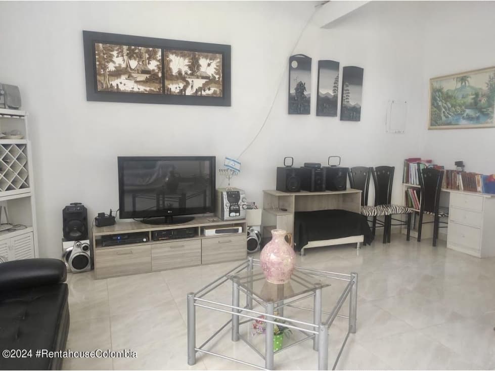 Casa en Melgar (Tolima) RAH CO: 26-551 - 1