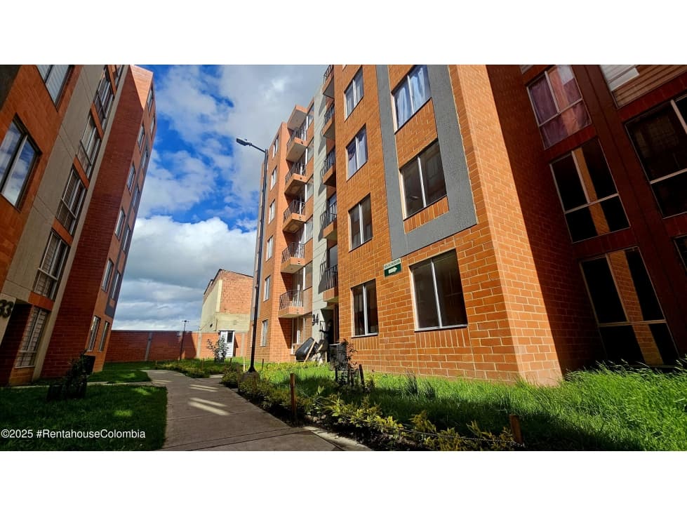 Apartamento en Tocancipa (Cundinamarca) RAH CO: 26-553 - 1