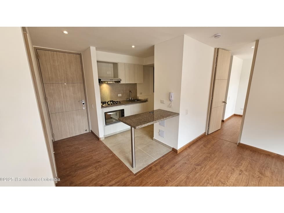 Apartamento en Bogotá (Bogota D.C.) RAH CO: 26-592 - 1