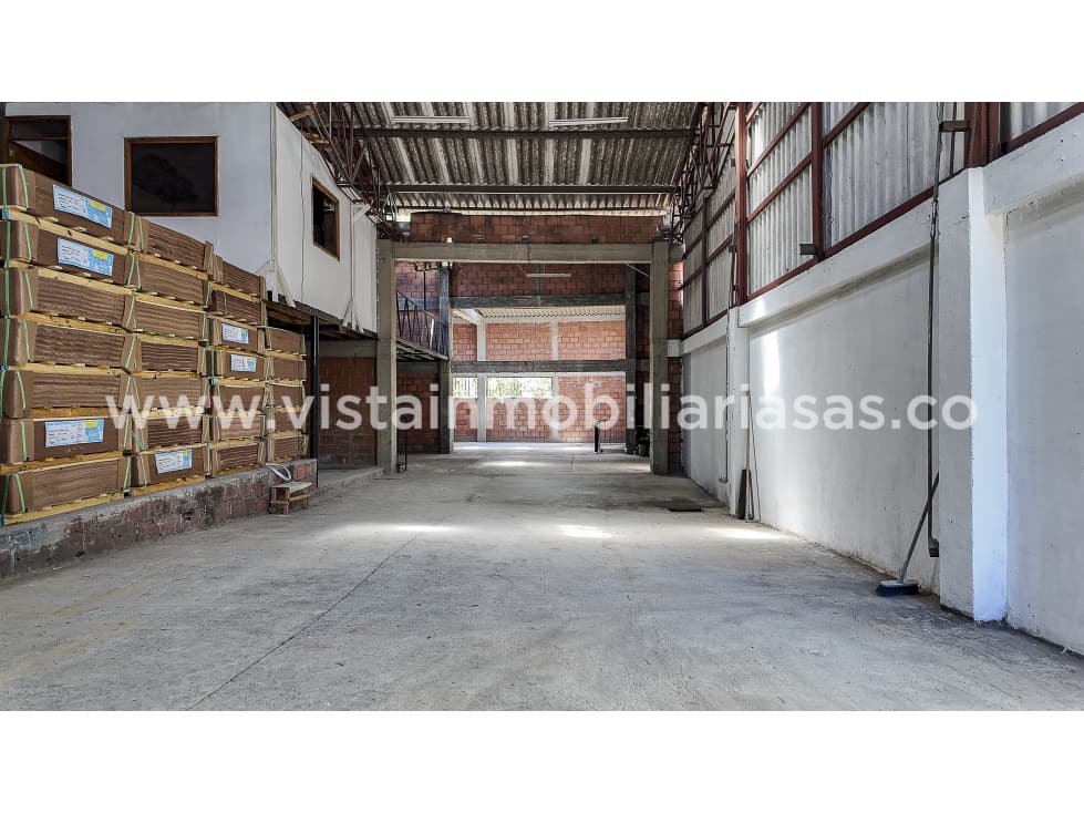 Arriendo Bodega Sector de Malteria, Manizales - 1