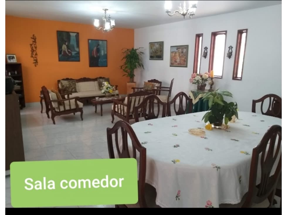 CASA REFORMADA BARRIO EL PRADO - 1