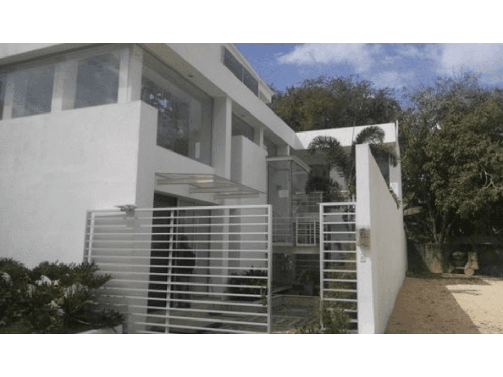 Hermosa Casa en Urb. Malibu Turbaco - 1