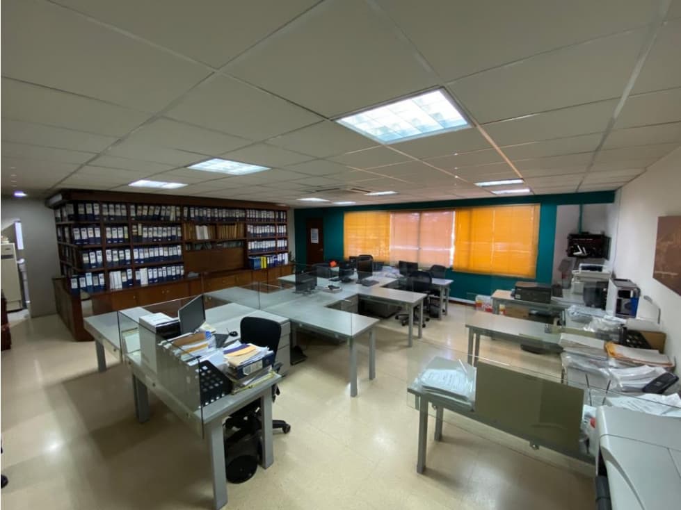 Oficina muy bien situada - Sector Guayabal - 1