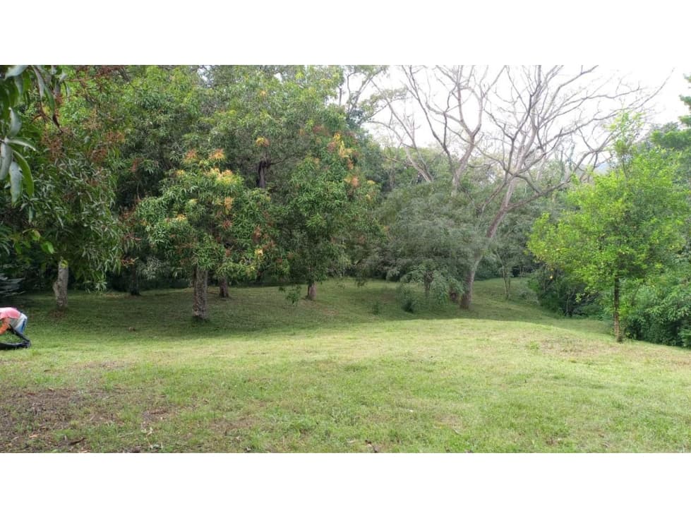 LOTE EN SAN JERONIMO CON CASA CAMPESINA - 1