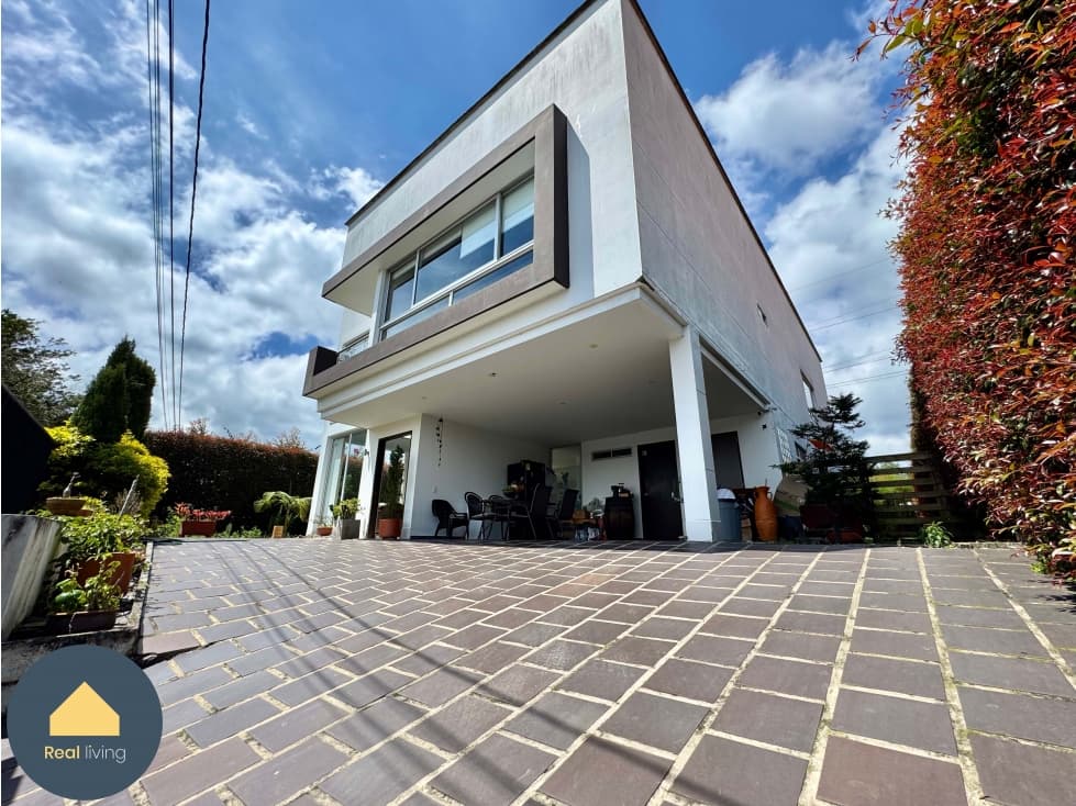 Venta casa en Rionegro, sector Gualanday, Llanogrande - 1