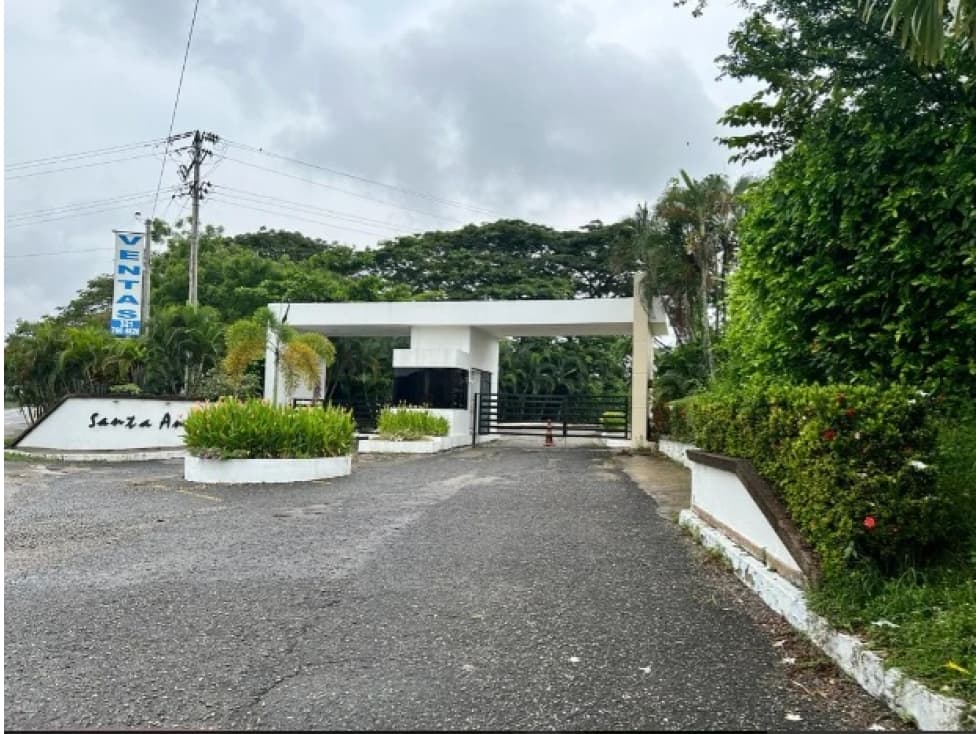 INVIERTA EN GRAN LOTE EN CONDOMINIO SANTA ANA - 1