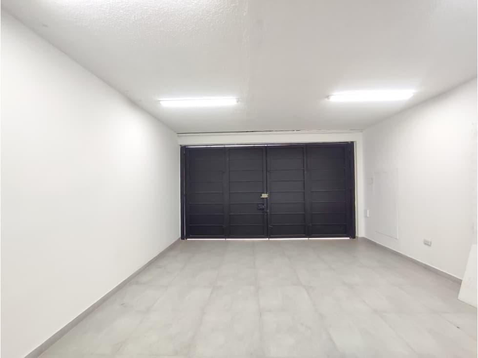 Arriendo Local Comercial Ciudad Montes | 30m² | Sobre Av. Calle 8 Sur - 1