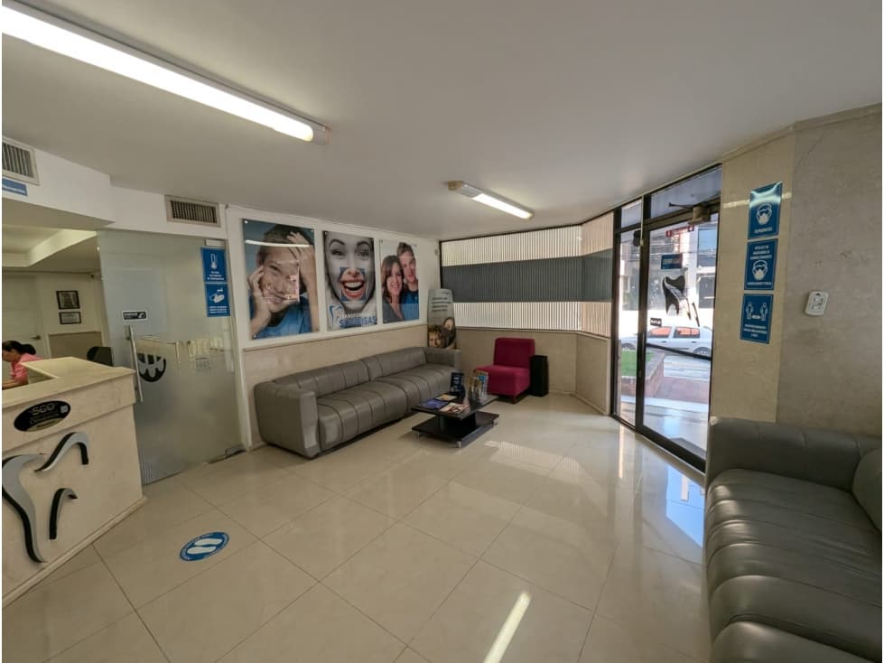 SE VENDE CONSULTORIO EXCELENTE UBICACION - 1