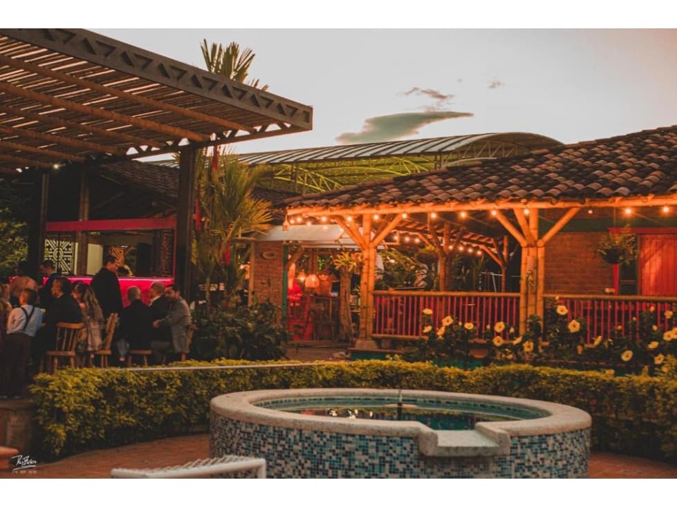 VENTA FINCA HOTEL CALARCA - 1