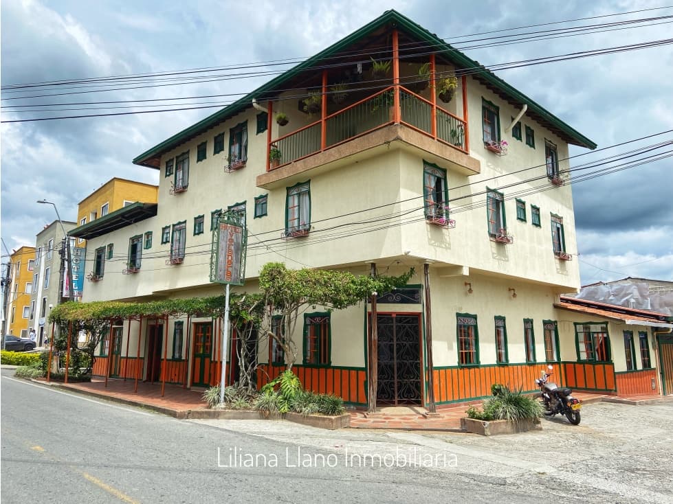 VENTA DE HOTEL EN MONTENEGRO QUINDIO - 1