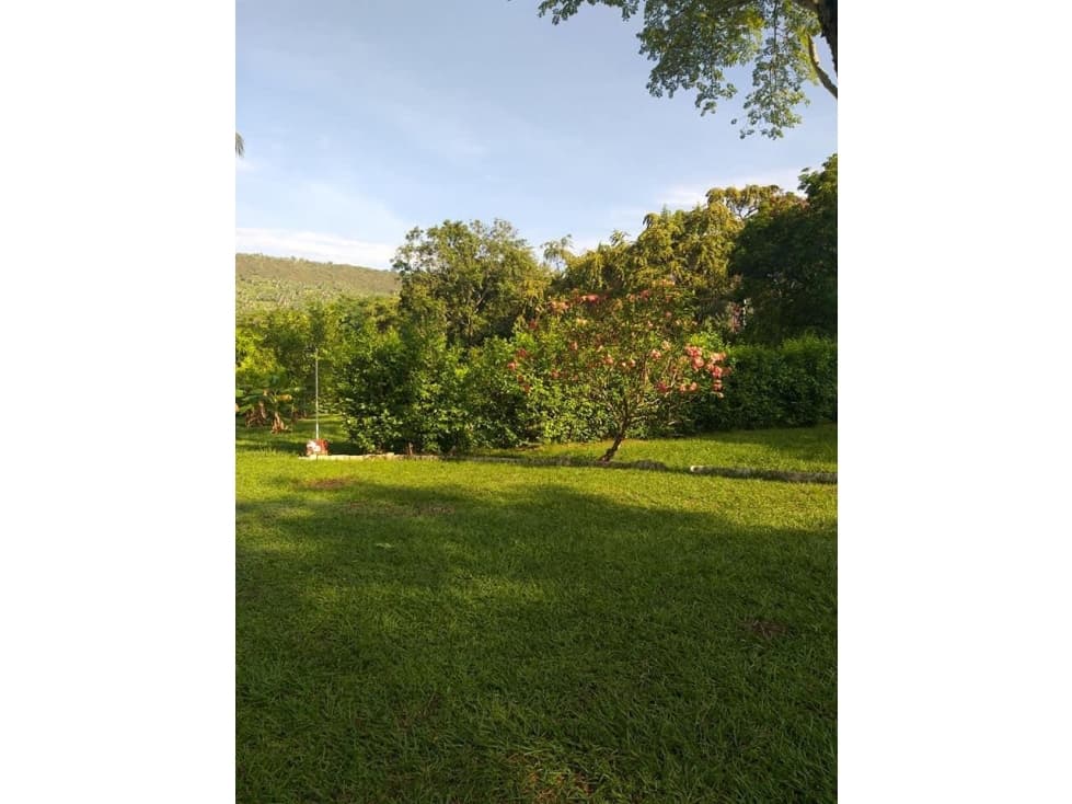 CASA CAMPESTRE EN MELGAR - 1