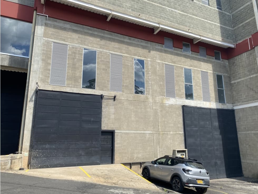 VENTA DE BODEGA INDUSTRIAL EN CALDAS - ANTIOQUIA - 1