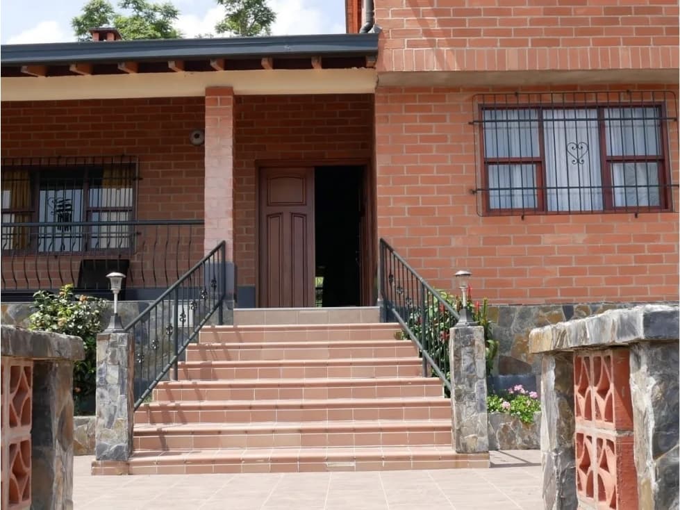 VENDO FINCA EN EL MUNICIÍO DE EBÉJICO-ANTIOQUIA-BUEN PRECIO - 1