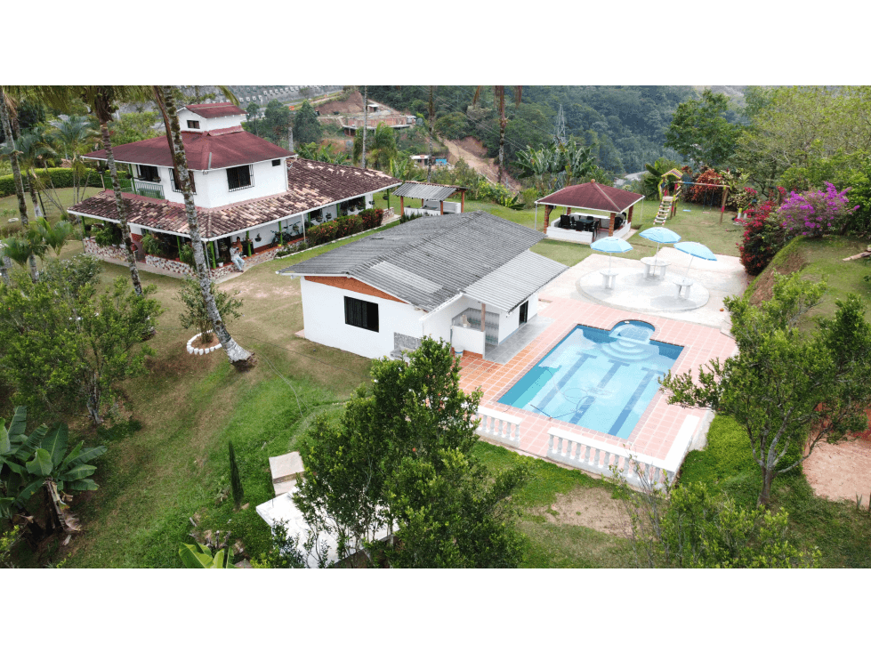 CASA CAMPESTRE ENTRE BARBOSA Y PORCE - 1