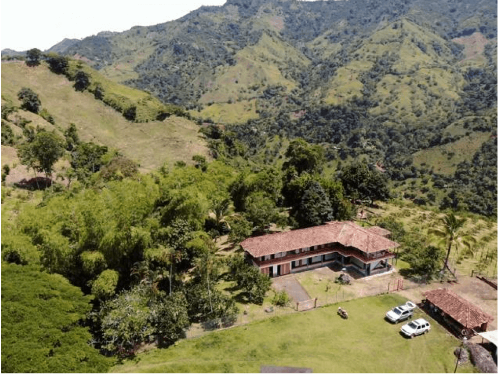 SE VENDE FINCA AGRÍCOLA Y GANADERA EN TARSO - 1