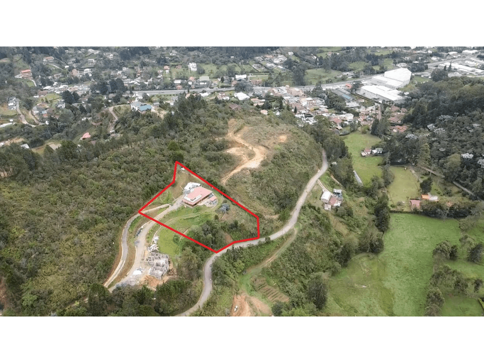 SE VENDE CASA CAMPESTRE EN GUARNE A 700 METROS DE LA VIA PPAL - 1