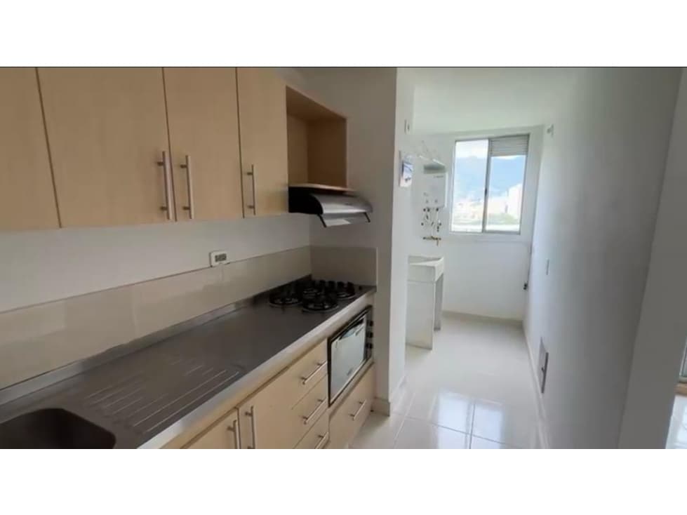 VENTA DE APARTAMENTO EN LA VIDA ES BELLA CON PARQUEADERO Y UTIL - 1