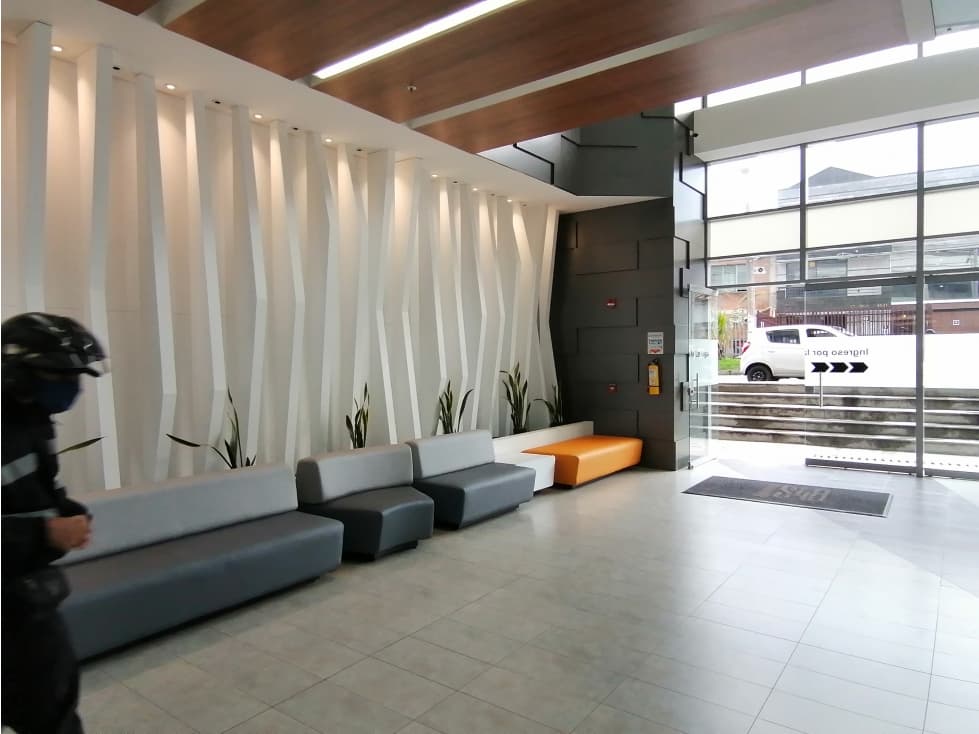 VENTA LOCAL 37 mt2 EN EDIFICIO EMPRESARIAL S48 TOWER - 1