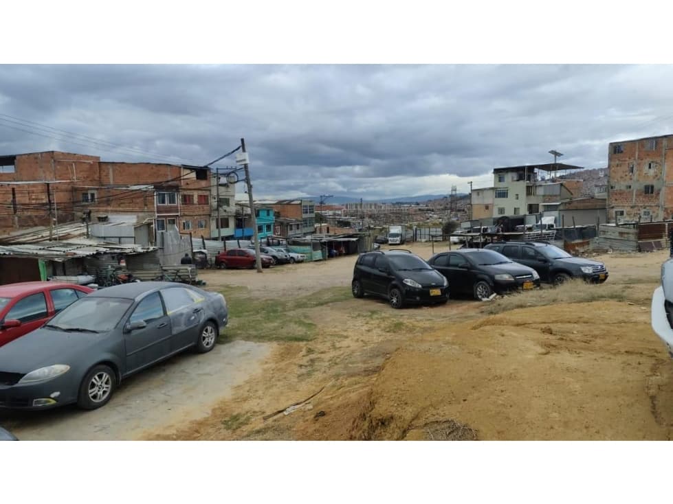 Vendo amplio lote en soacha - 1