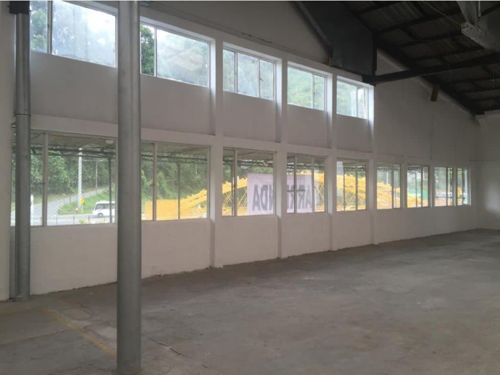 Gran Bodega Zona Industrial Villamaría Panamericana Manizales - 1