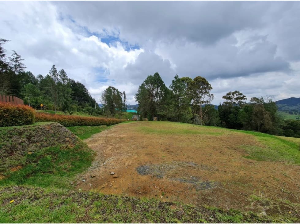 Lote en Venta en Alto de Las Palmas de Envigado - 1