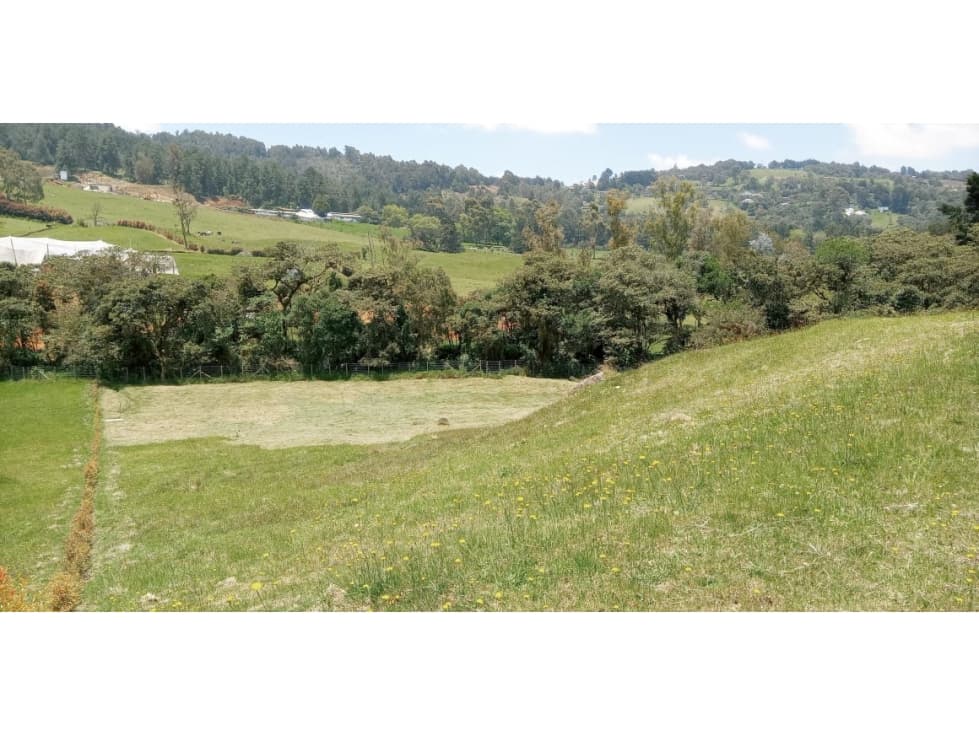 Venta de Lote Sector Envigado Alto de palmas por la Acuarela - 1