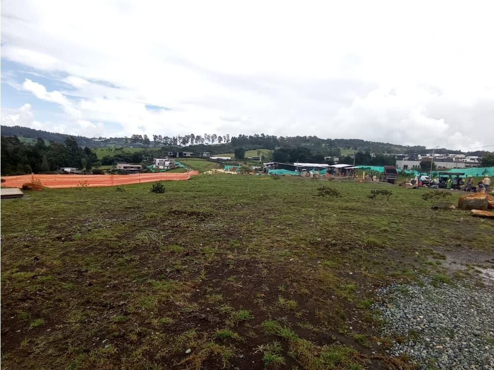 Lote en Venta en Envigado, Sector - Alto de Palmas - 1