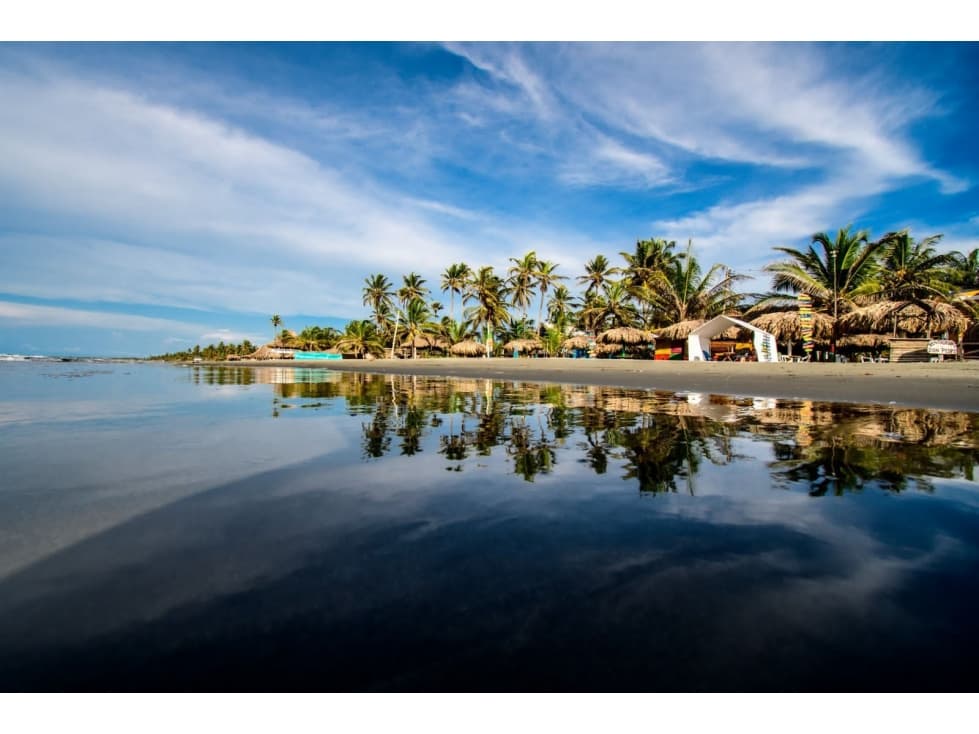 Cabaña de Playa en San Bernardo del Viento, Precio de Oportunidad - 1